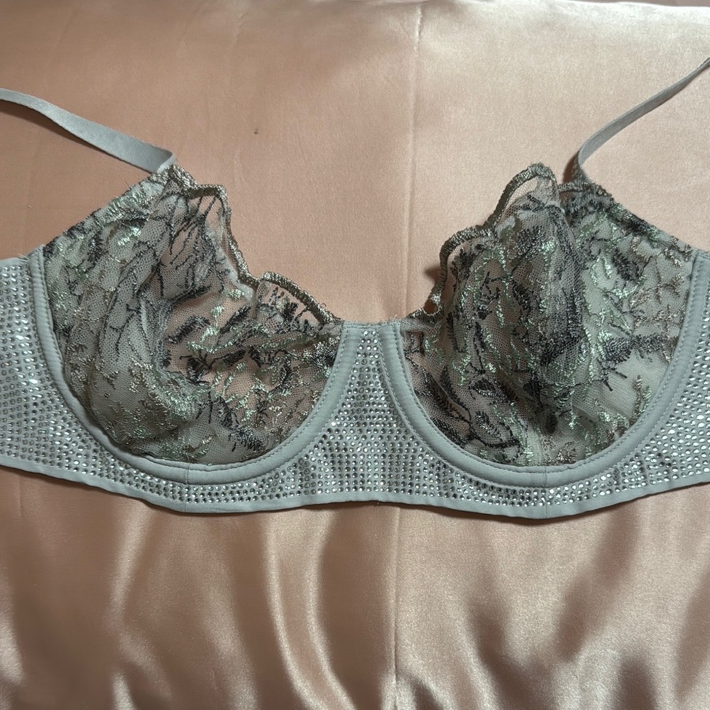 Elegant Dream Angels Push Up WITHOUT padding Lace Underwire Bra in Mint Blue